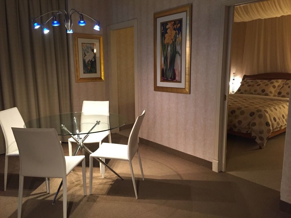 Castel Hotel Granby